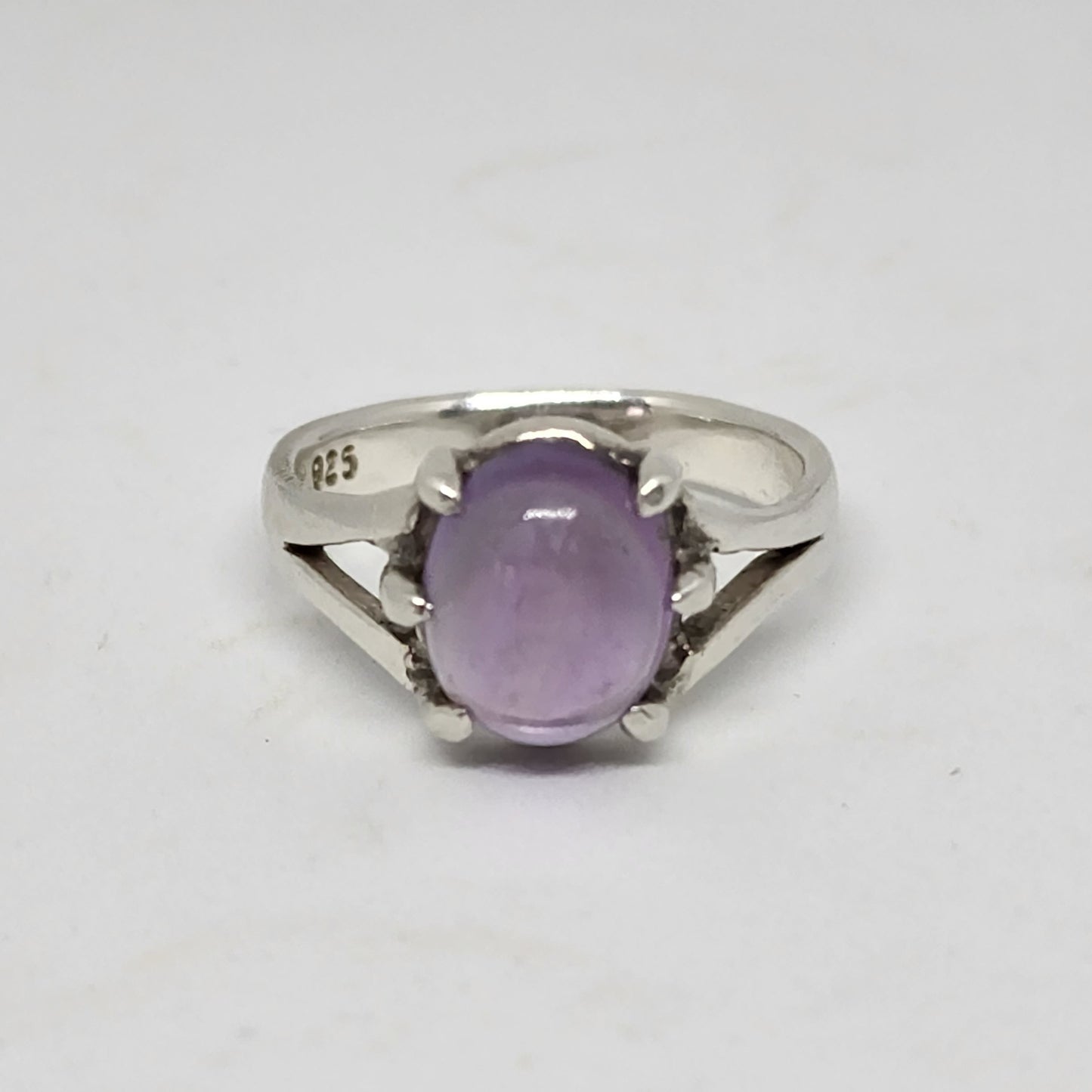 Oval Amethyst Ring