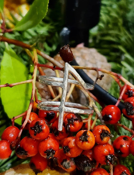 Lagu Laguz Sterling Silver Rune Ring - Flow, Psychic Energy, Dreams - Elder Futhark Runes - Made to Order