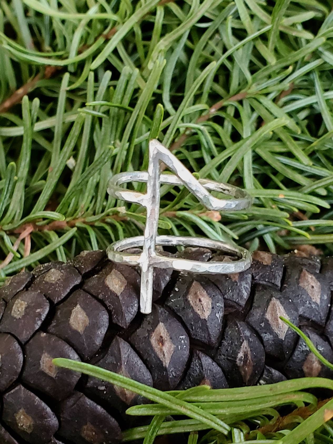 Lagu Laguz Sterling Silver Rune Ring - Flow, Psychic Energy, Dreams - Elder Futhark Runes - Made to Order