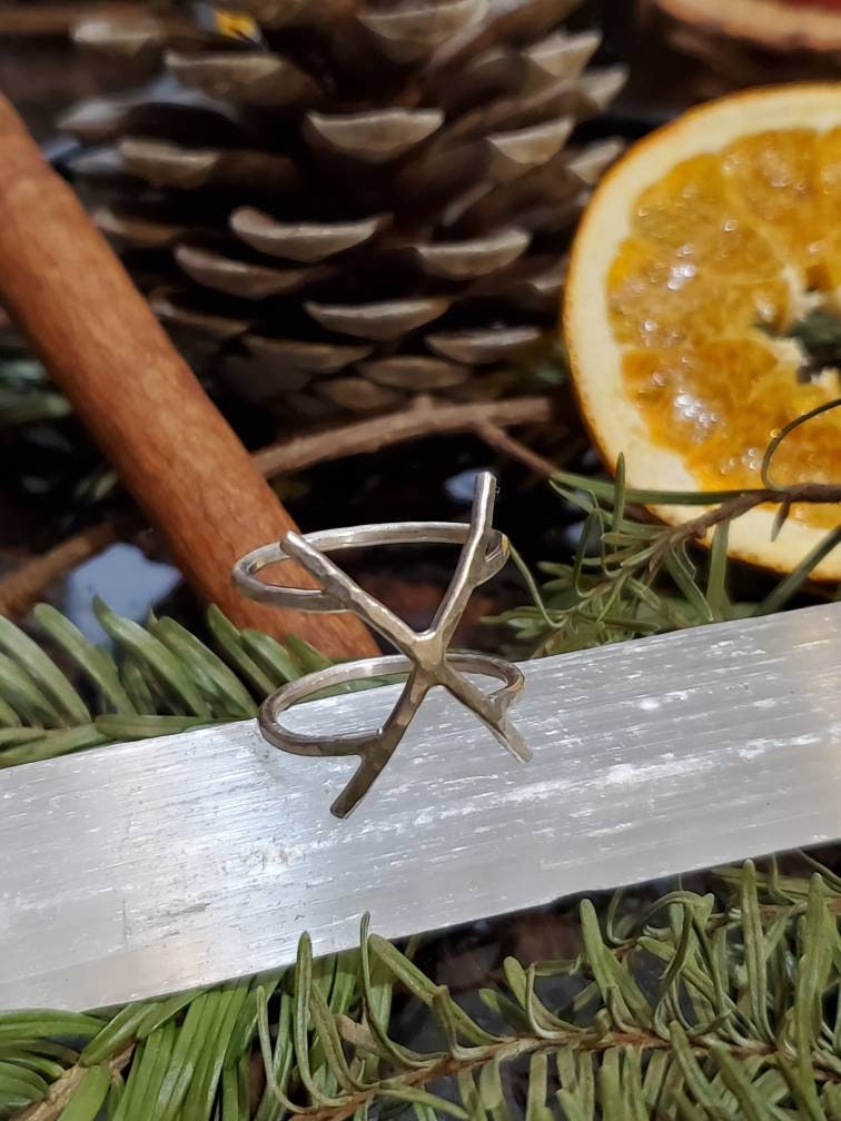 Gebo Gift Sterling Silver Rune Ring - Love, Generosity, Partnership, Unity, Gift - Elder Futhark Runes - Made to Order